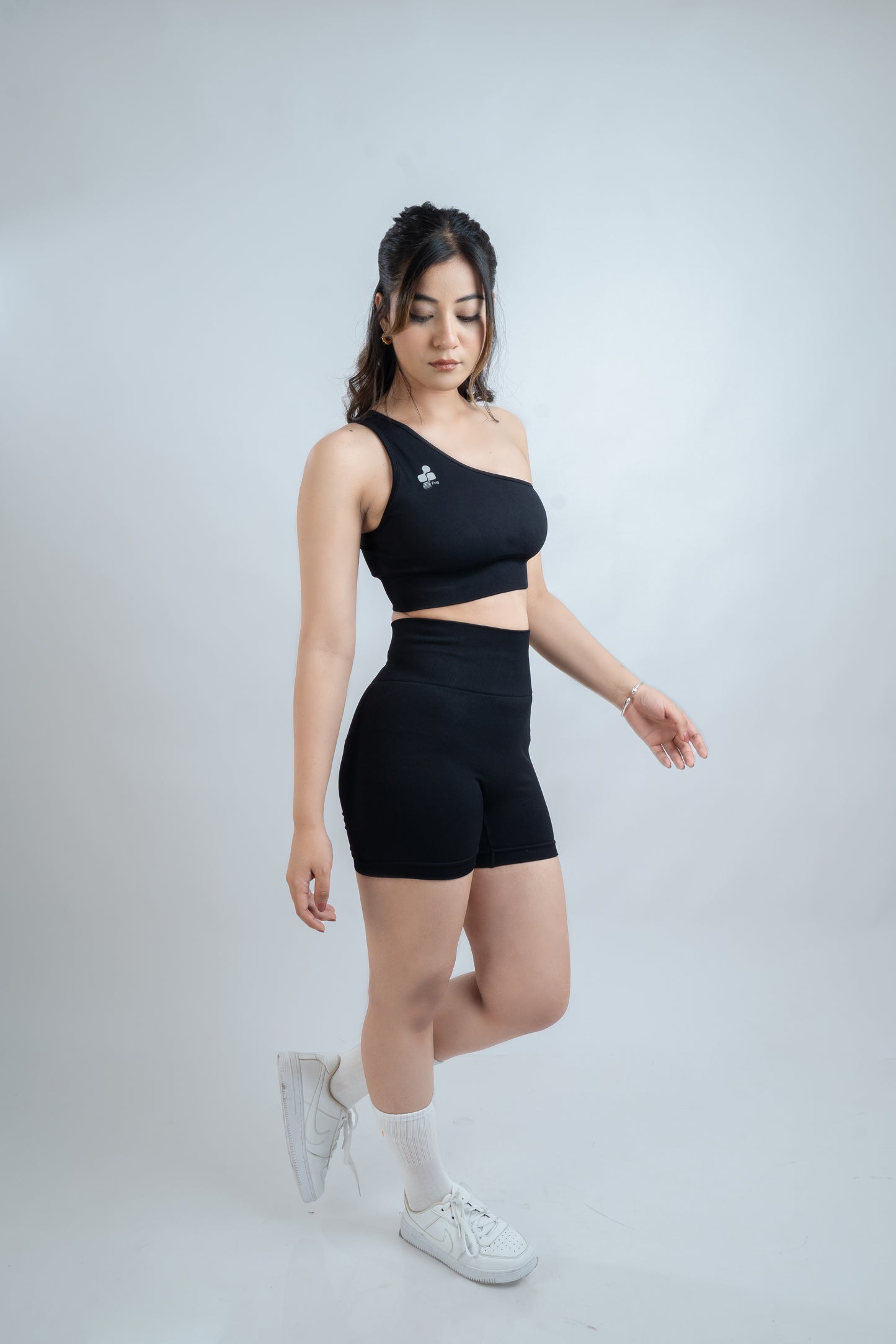 ONE SHOULDER SET
